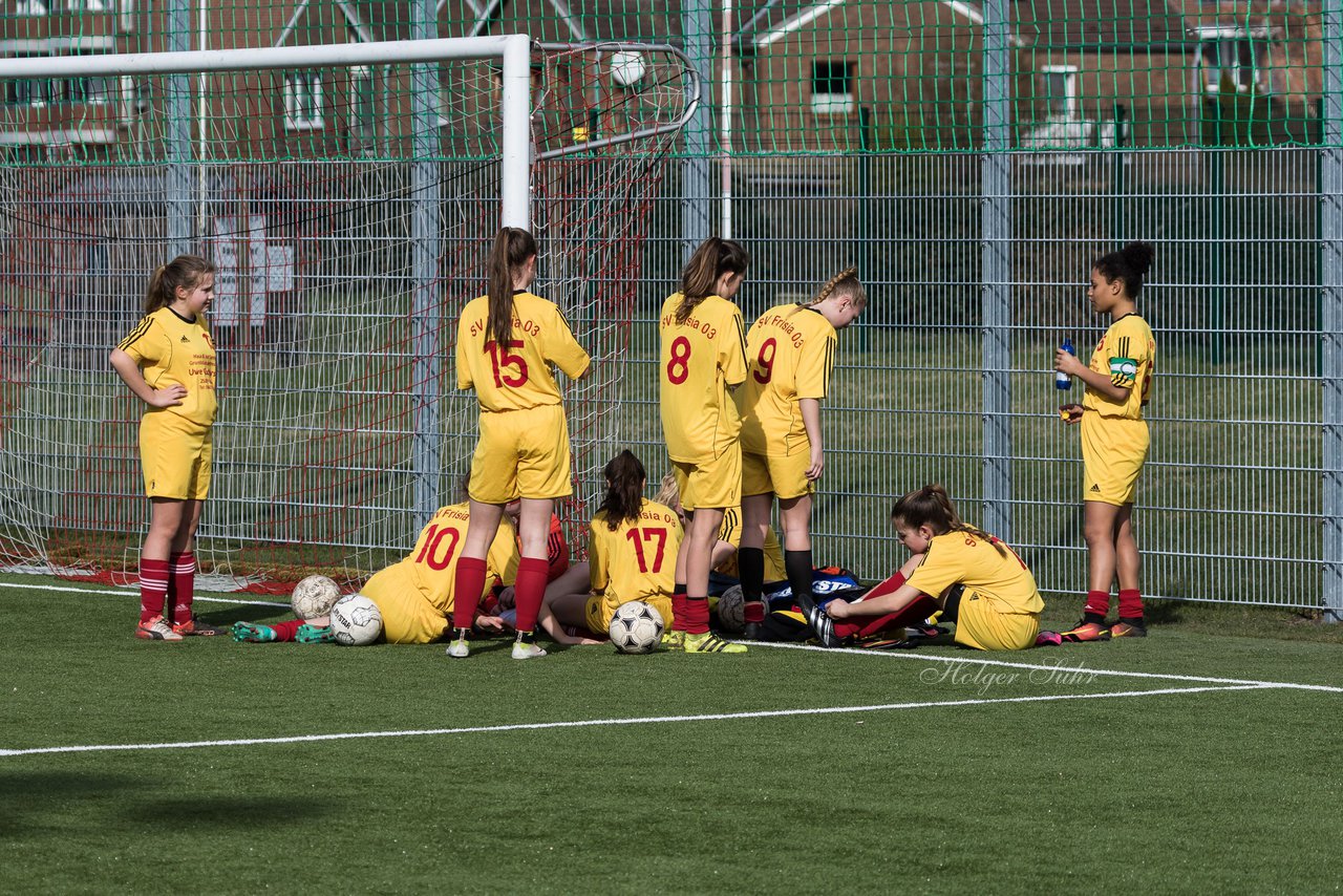 Bild 117 - B-Juniorinnen SG Weststeinburg/Bei - SV Fisia 03 : Ergebnis: 1:2